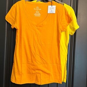 2 lg tees